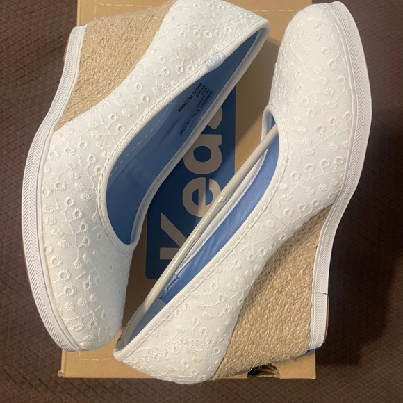 Damsel Eyelet White Wedges - Picture 2 of 5